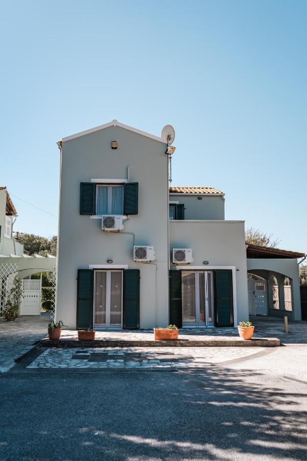 Pyramid City Villas Agios Spyridon  外观 照片