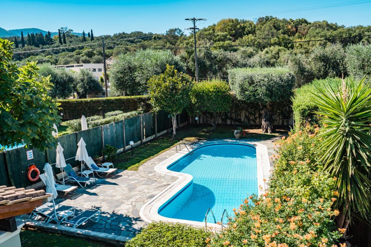 Pyramid City Villas Agios Spyridon  外观 照片